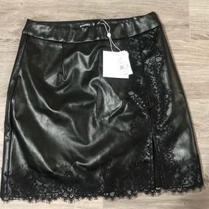 Missguided. Leather Skirt with Slit. Size 6.